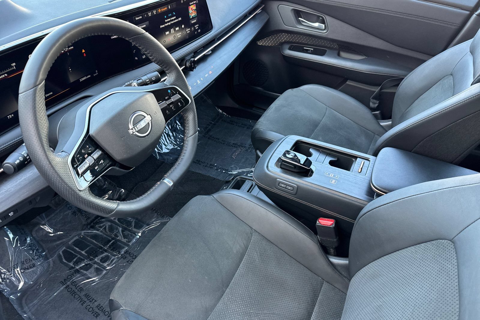 Certified 2023 Nissan Ariya AWD image 10
