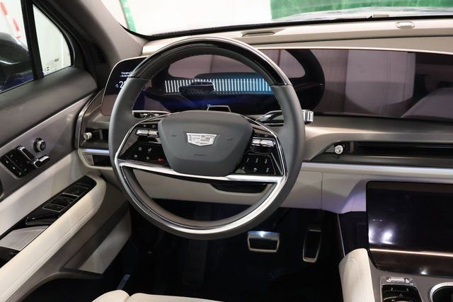 New 2026 Cadillac Vistiq Sport image 14