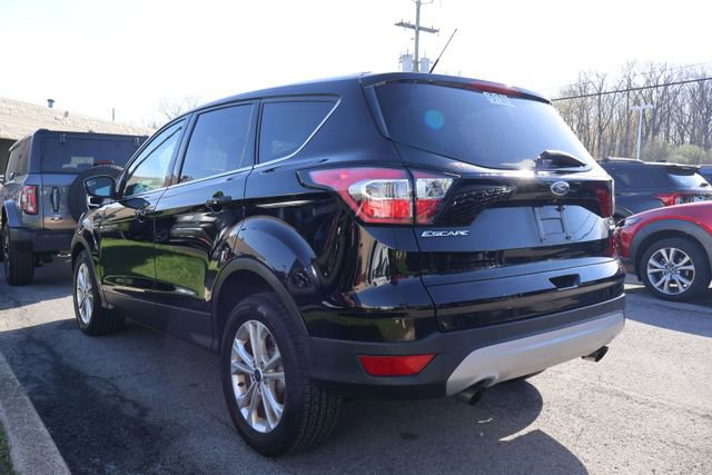 Used 2017 Ford Escape SE FWD image 5