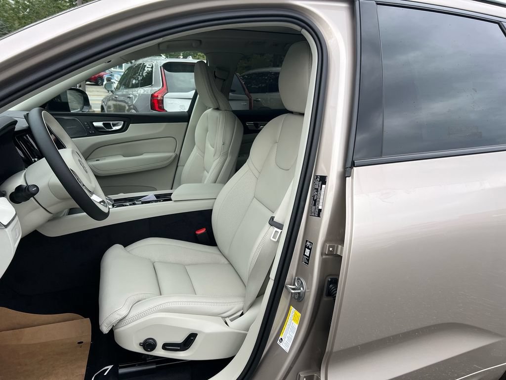 New 2027 Volvo XC60 B5 Ultra AWD/4WD image 11