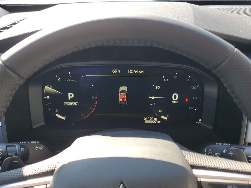 New 2026 Mitsubishi Outlander SE image 27