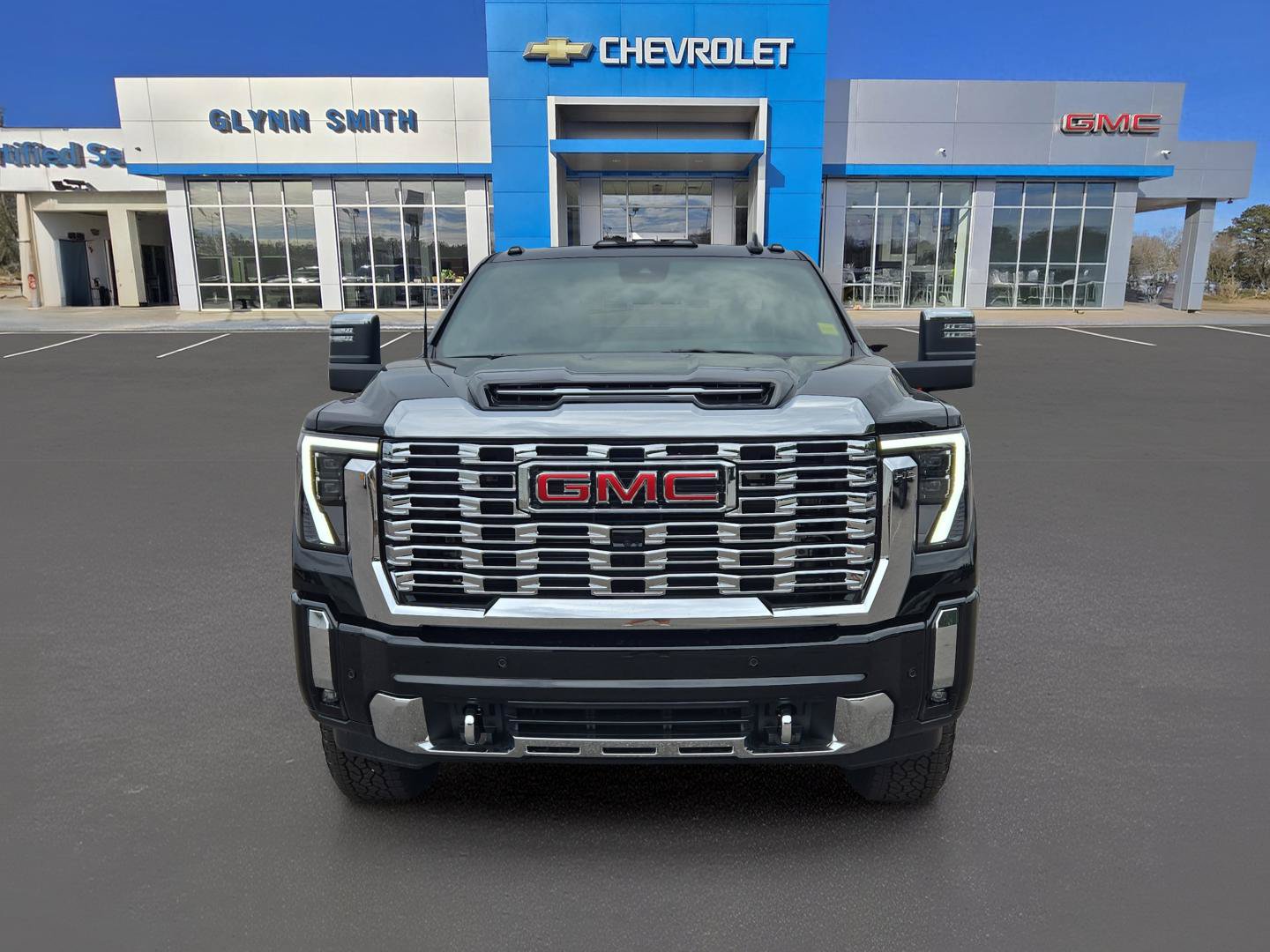 New 2026 GMC Sierra 2500 Denali w/ Denali Reserve Package AWD/4WD image 2