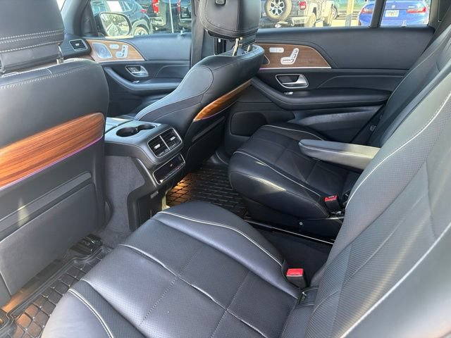 Used 2024 Mercedes-Benz GLS 580 4MATIC image 12