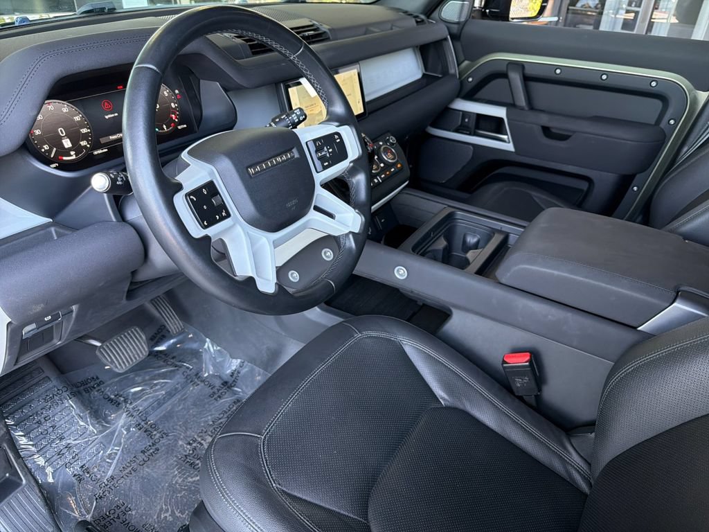 Used 2023 Land Rover Defender 110 S AWD/4WD image 10