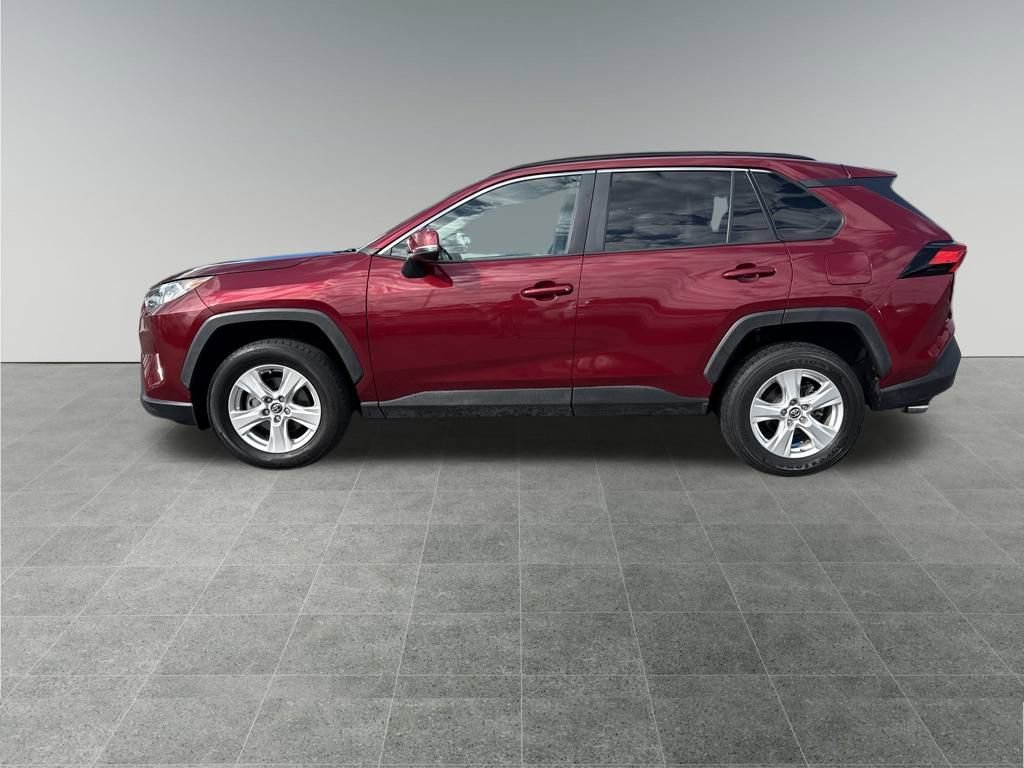 Used 2021 Toyota RAV4 XLE image 2