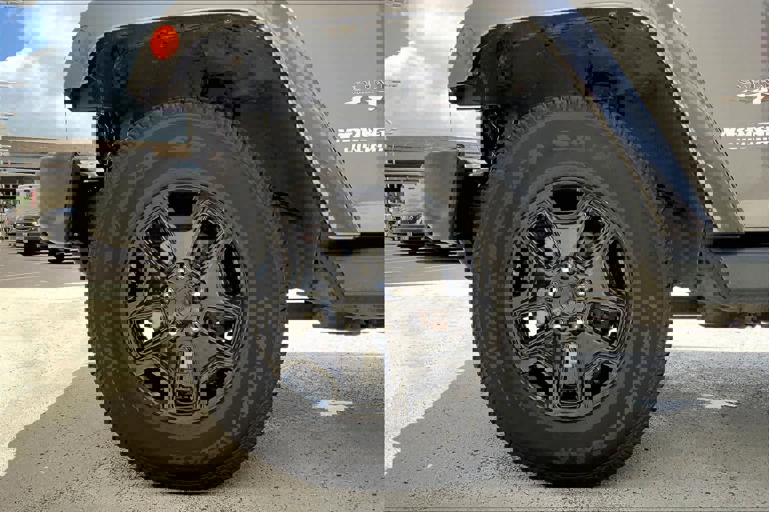 Used 2016 Jeep Wrangler Unlimited Sahara w/ Max Tow Package image 8