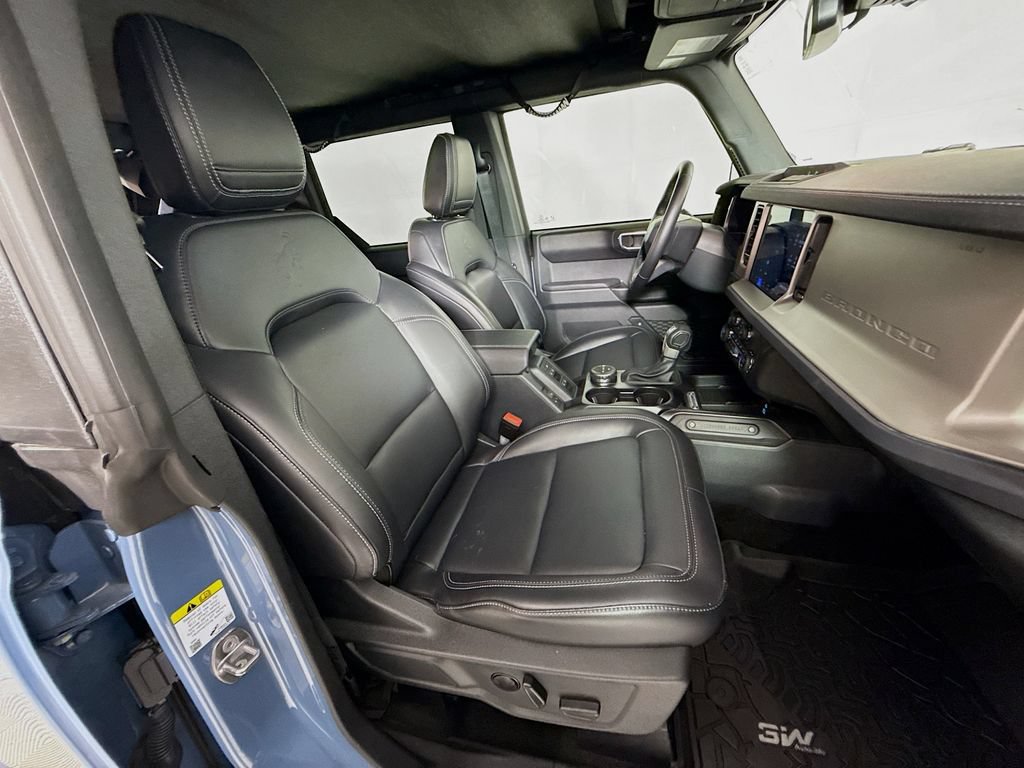 Used 2025 Ford Bronco Outer Banks AWD/4WD image 28