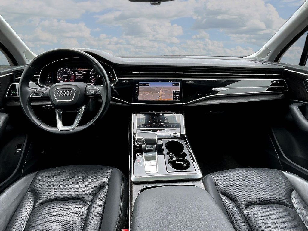 Used 2020 Audi Q7 3.0T Prestige w/ Prestige Package AWD/4WD image 7