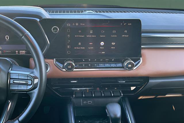 Used 2023 GMC Canyon AT4 image 18