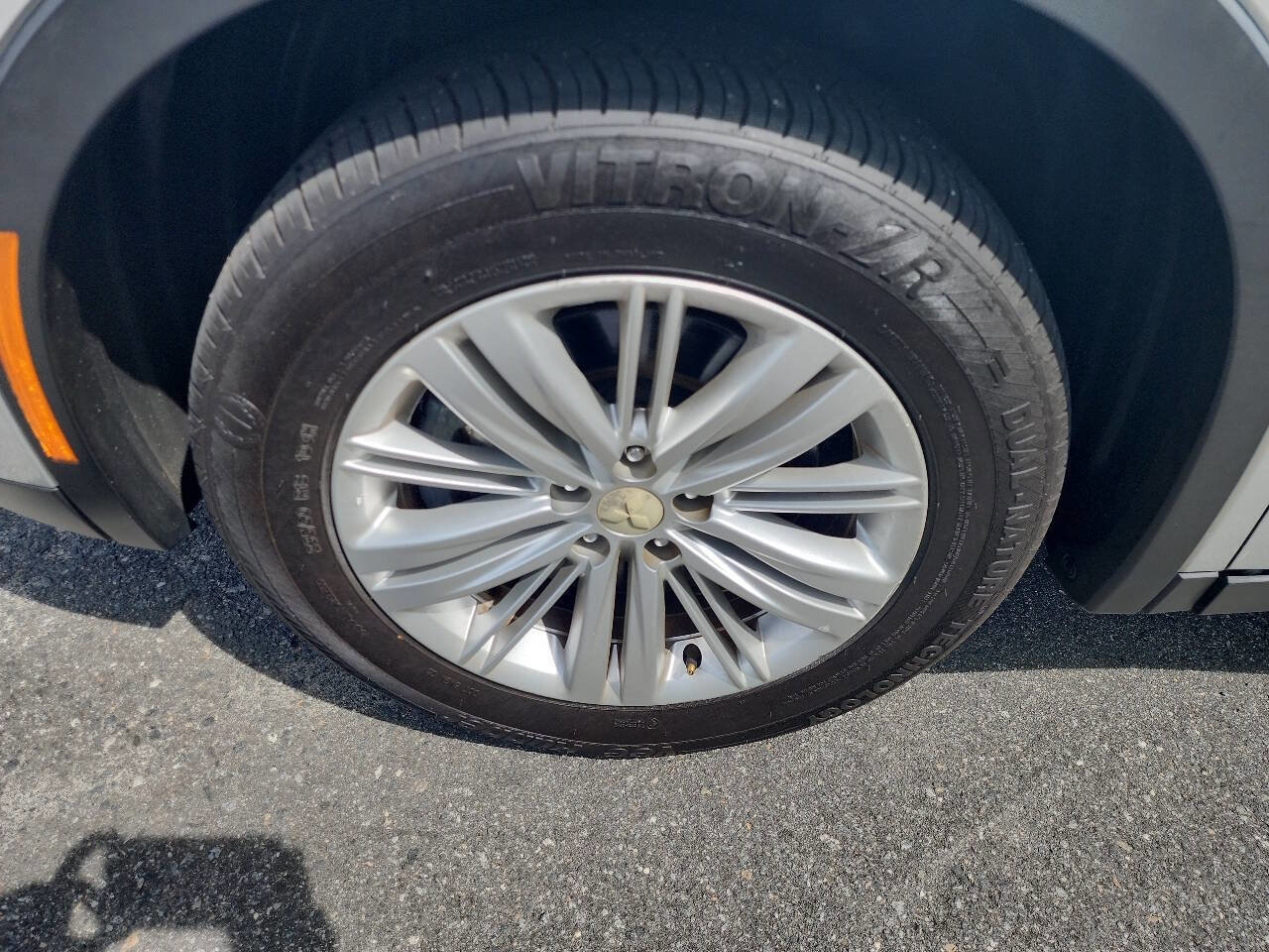 Used 2022 Mitsubishi Outlander ES FWD image 11