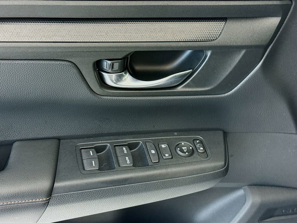Certified 2025 Honda CR-V Sport image 23