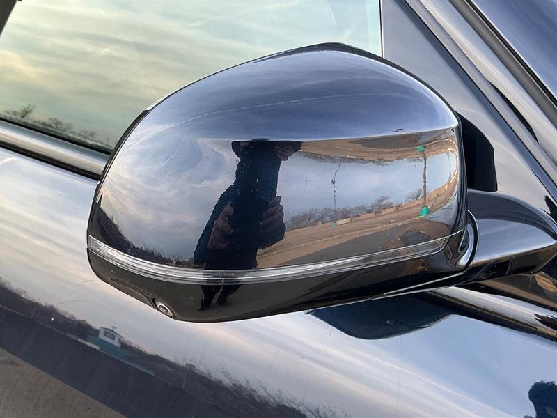 Used 2019 BMW X5 xDrive50i w/ M Sport Package image 16