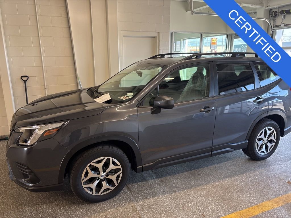 Used 2024 Subaru Forester Premium image 6