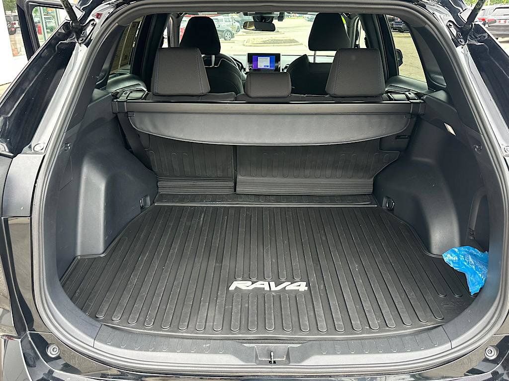Certified 2024 Toyota RAV4 SE w/ Weather Package AWD/4WD image 11