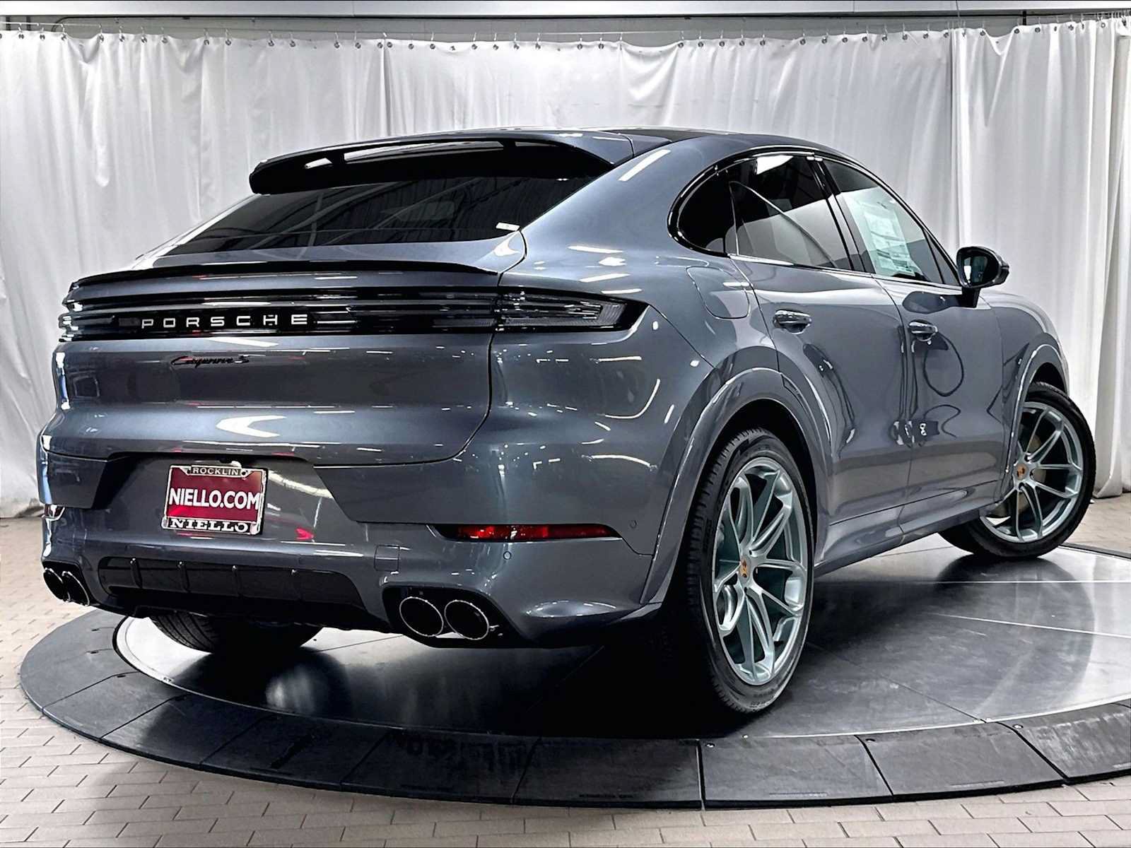 New 2026 Porsche Cayenne S AWD/4WD image 7