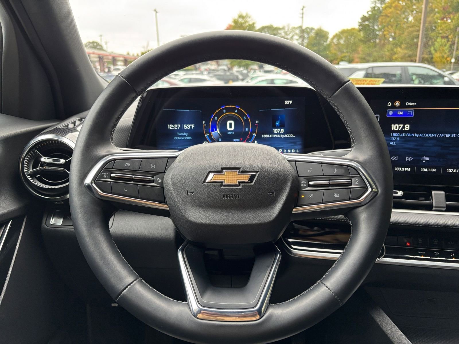 Used 2025 Chevrolet Equinox LT image 34