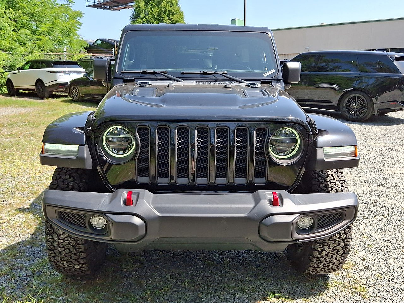 Used 2022 Jeep Wrangler Unlimited Rubicon w/ LED Lighting Group AWD/4WD image 35
