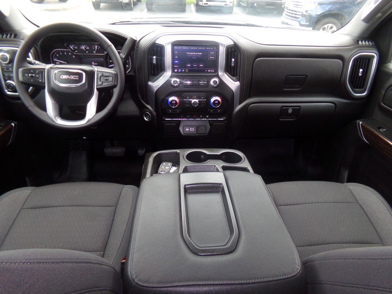 Used 2022 GMC Sierra 1500 Elevation AWD/4WD image 11
