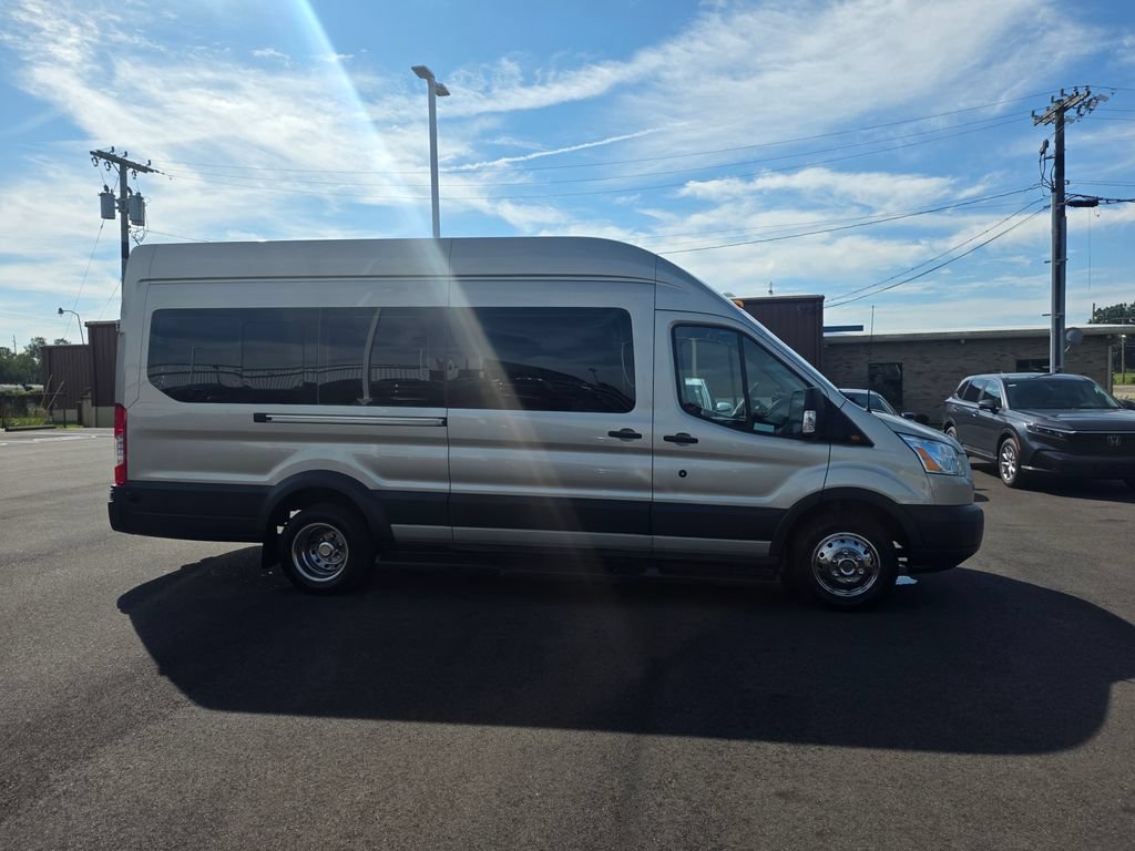 Used 2017 Ford Transit 350 XLT RWD image 2