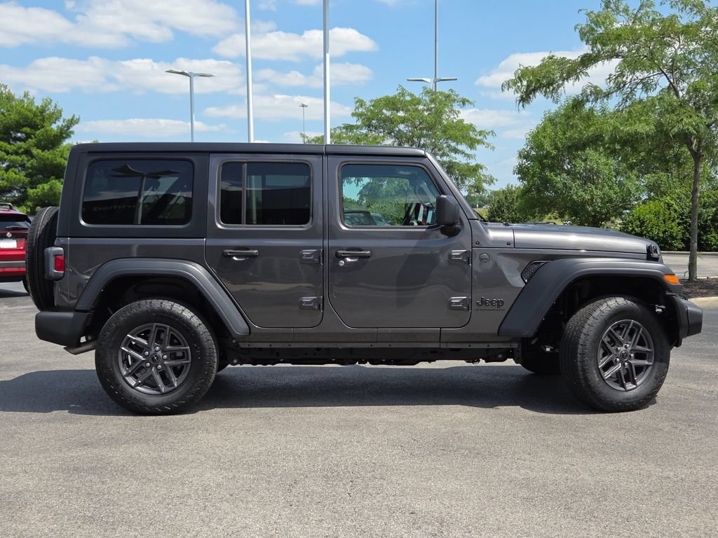 Used 2024 Jeep Wrangler Unlimited Sport AWD/4WD image 15
