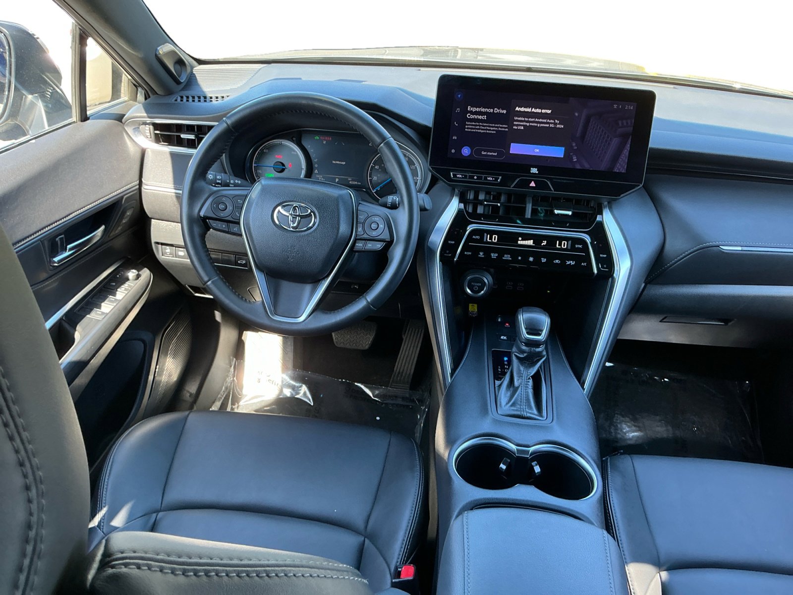 Used 2024 Toyota Venza XLE AWD/4WD image 15
