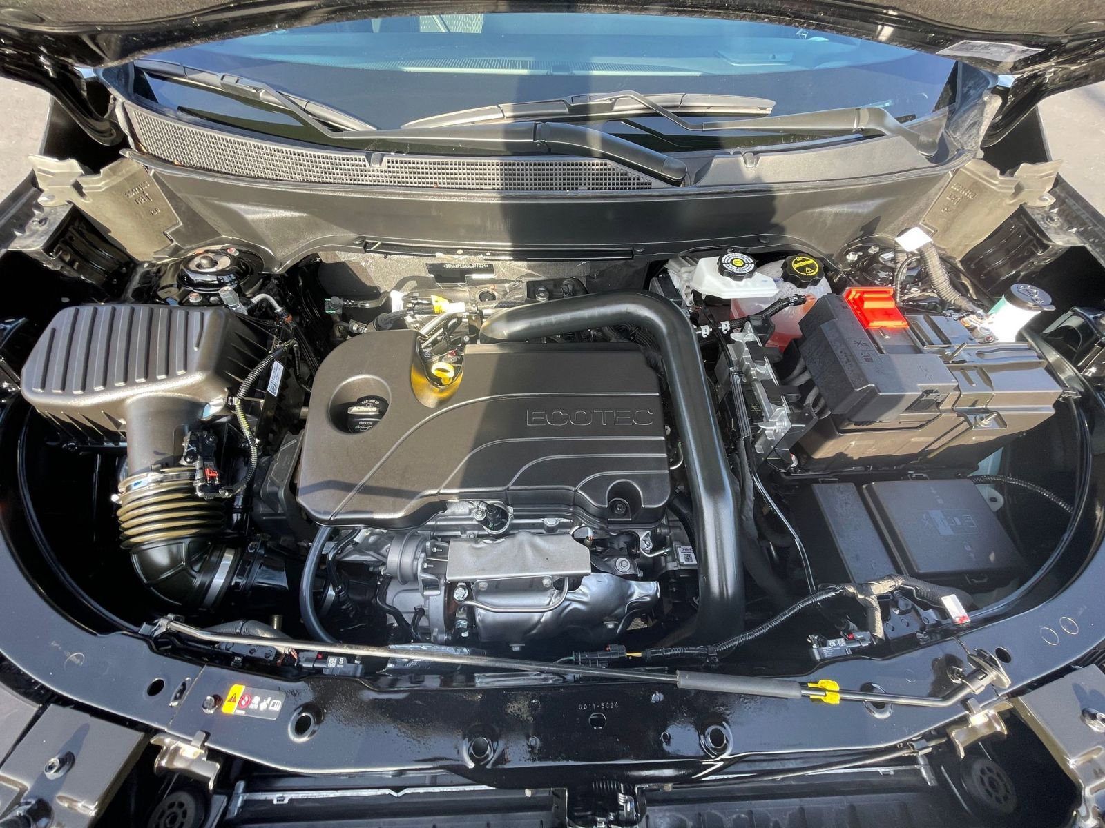 Used 2025 Chevrolet Equinox LT image 33