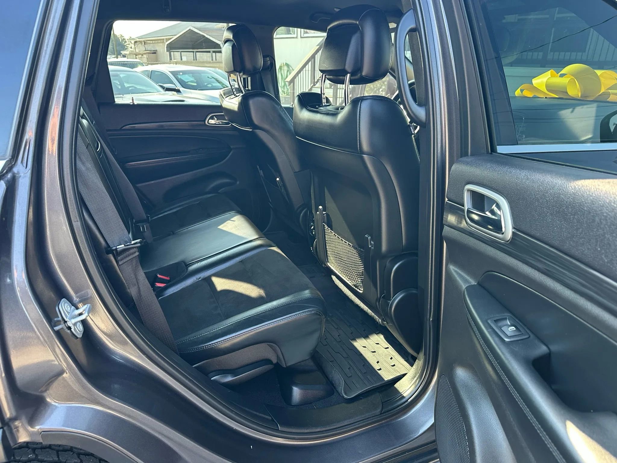 Used 2019 Jeep Grand Cherokee Laredo w/ Laredo X Package image 13