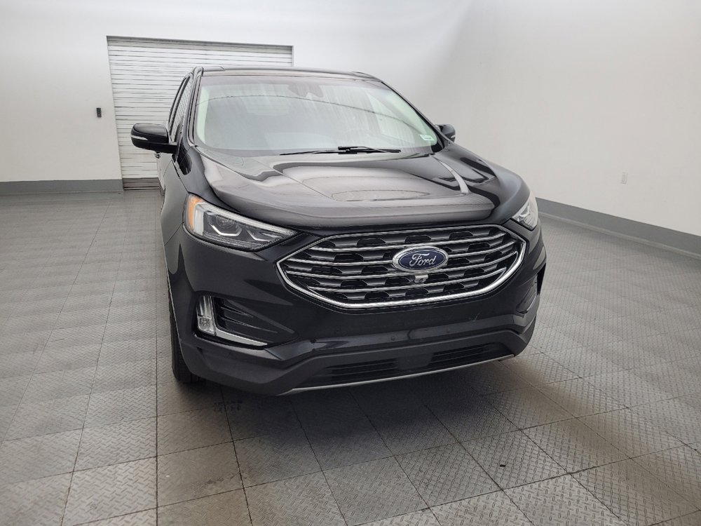 Used 2019 Ford Edge Titanium w/ Equipment Group 301A FWD image 14