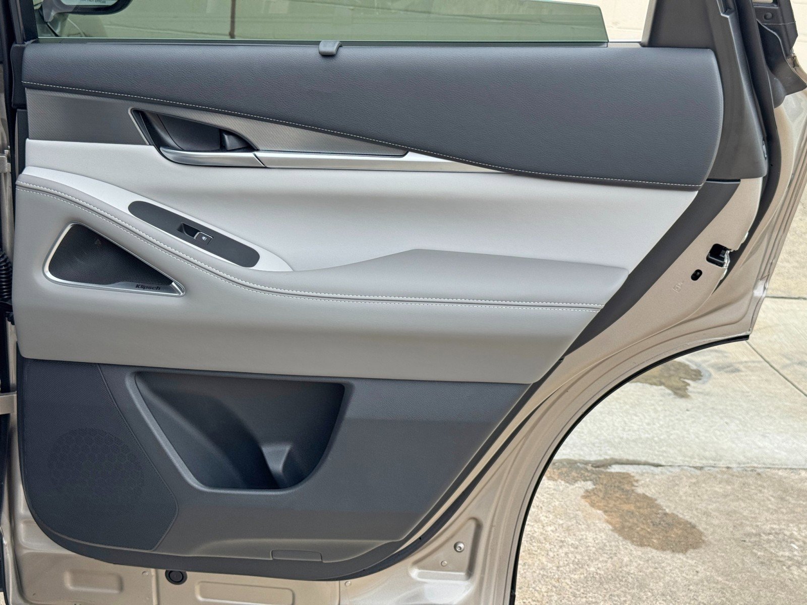 Used 2026 INFINITI QX60 Luxe w/ Cargo Package FWD image 45