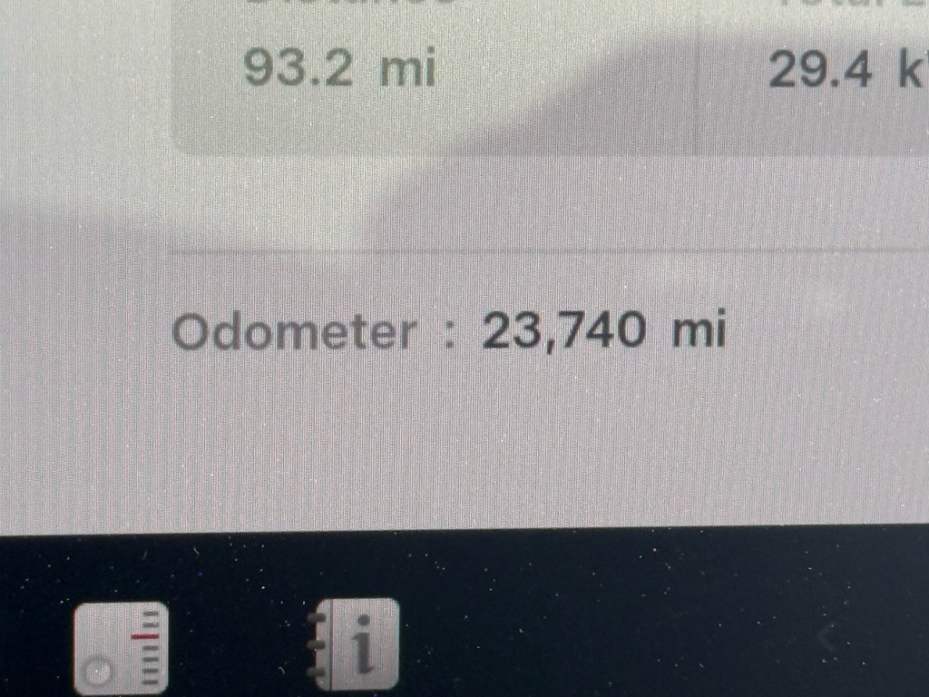 Used 2022 Tesla Model Y Long Range image 14