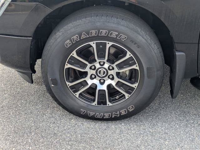 Used 2020 Nissan Titan SV RWD image 12