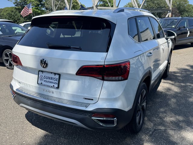 Used 2023 Volkswagen Taos SE AWD/4WD image 4
