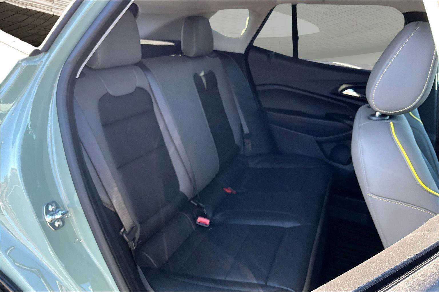 New 2026 Chevrolet Trax ACTIV w/ Sunroof Package image 11