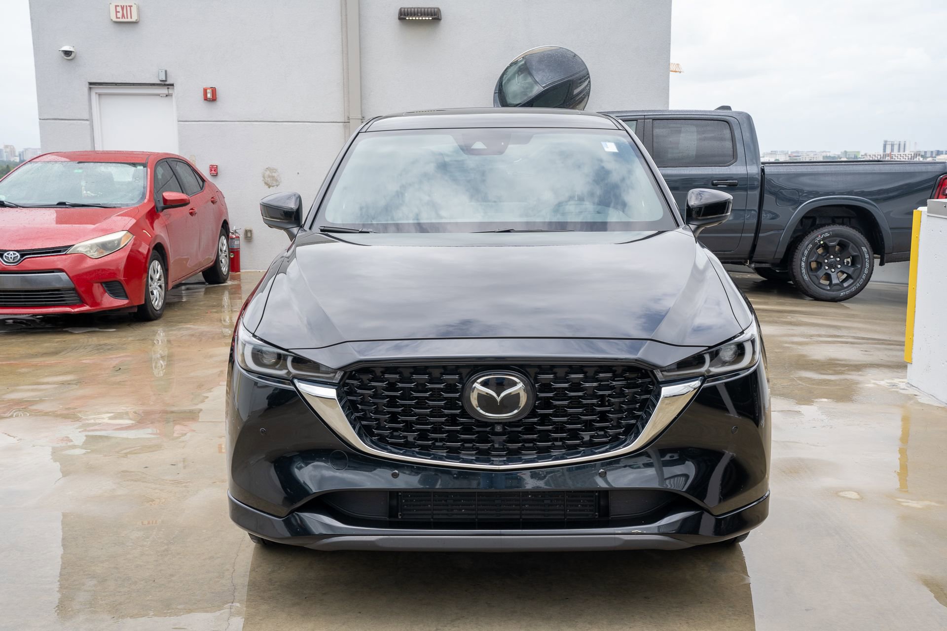 Used 2023 MAZDA CX-5 Signature AWD/4WD image 2