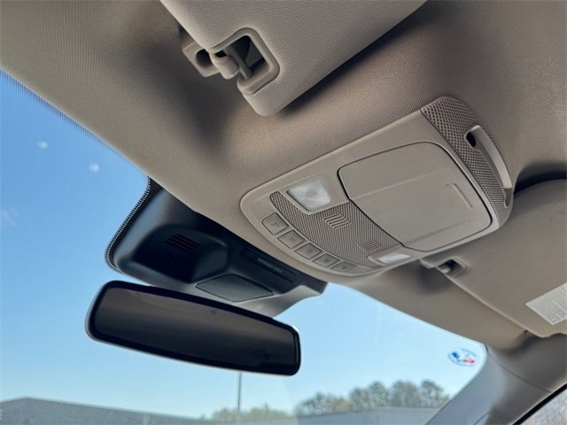 Used 2024 Ford Expedition Max XLT image 24