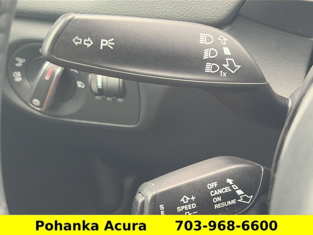 Used 2018 Audi Q3 2.0T Premium Plus w/ Premium Plus Package AWD/4WD image 10