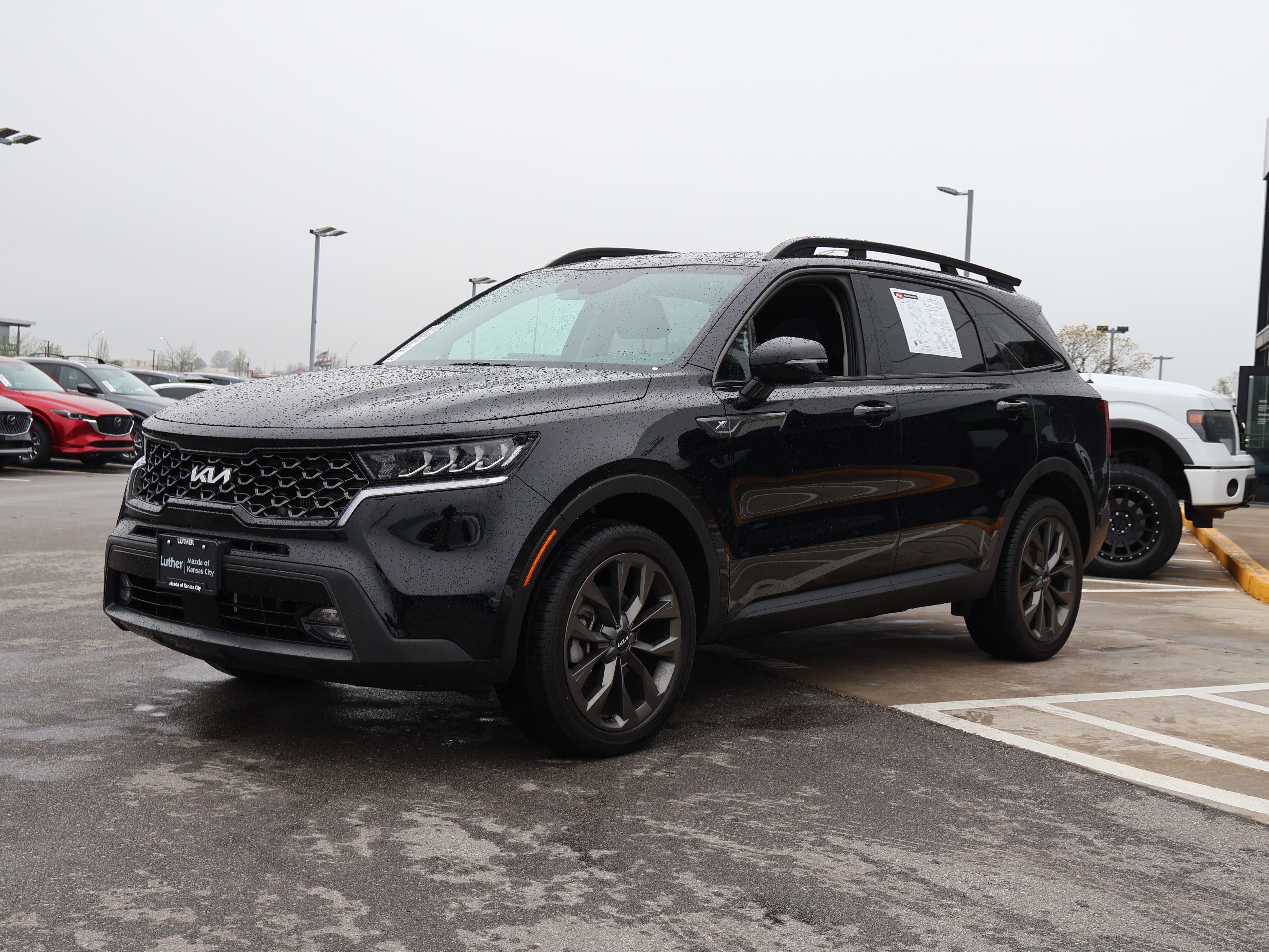 Used 2023 Kia Sorento X-Line EX image 3