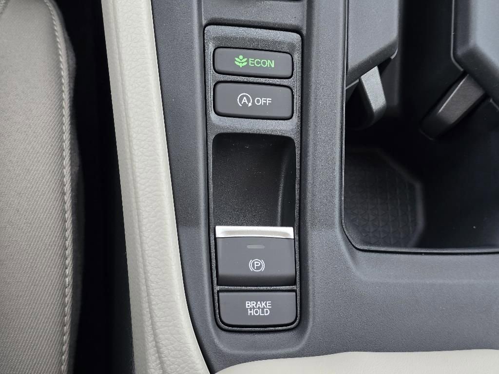 New 2025 Honda Accord SE image 21
