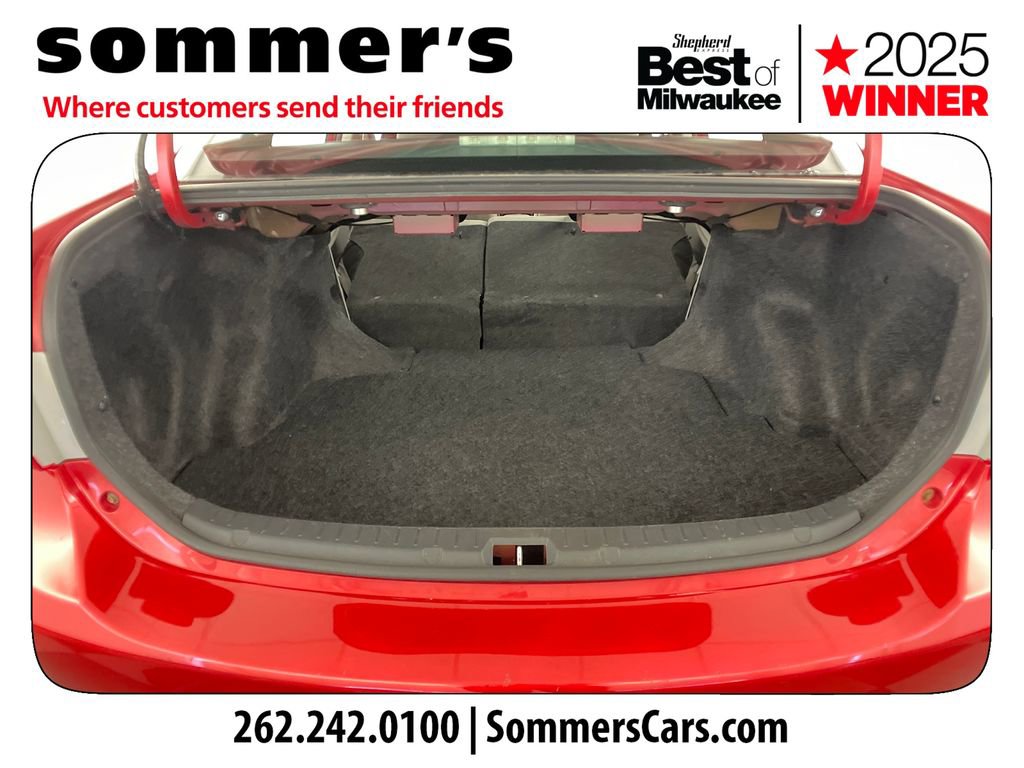 Used 2012 Toyota Corolla LE FWD image 25