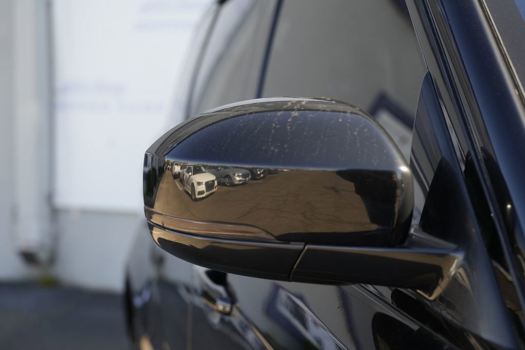 Used 2020 Land Rover Range Rover Sport HSE image 11
