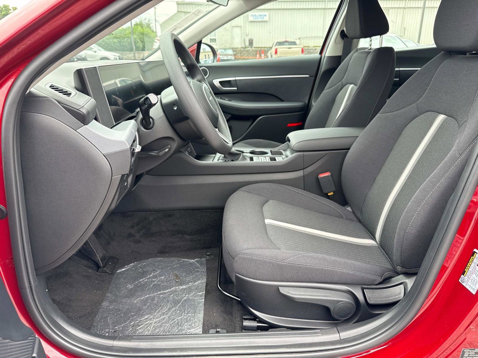 New 2025 Hyundai Sonata SE image 10