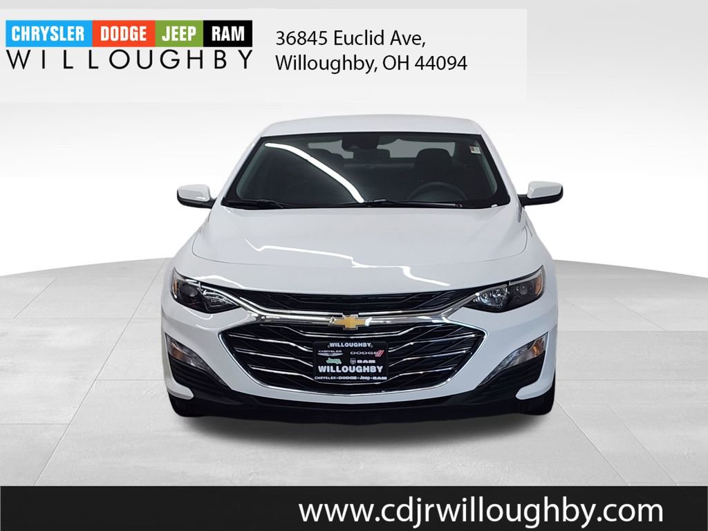 Used 2024 Chevrolet Malibu LT FWD image 2