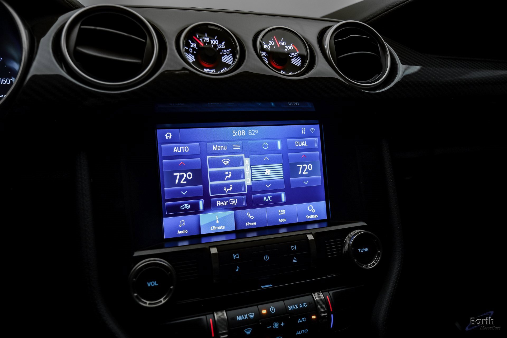 Used 2020 Ford Mustang Shelby GT500 w/ Carbon Fiber Track Pack image 52