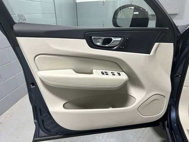 Certified 2025 Volvo XC60 T8 Plus w/ Protection Package image 8