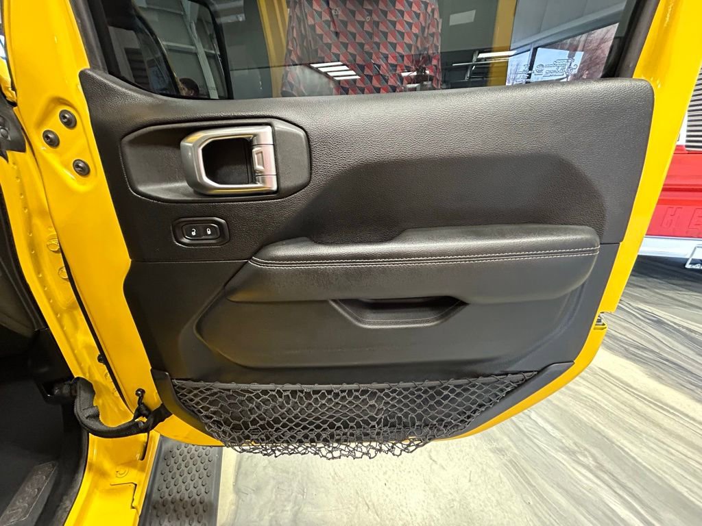 Used 2019 Jeep Wrangler Unlimited Sahara w/ Dual Top Group image 37