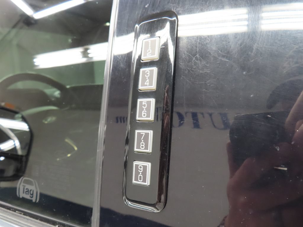 Used 2023 Ford F150 Platinum w/ FX4 Off-Road Package AWD/4WD image 63