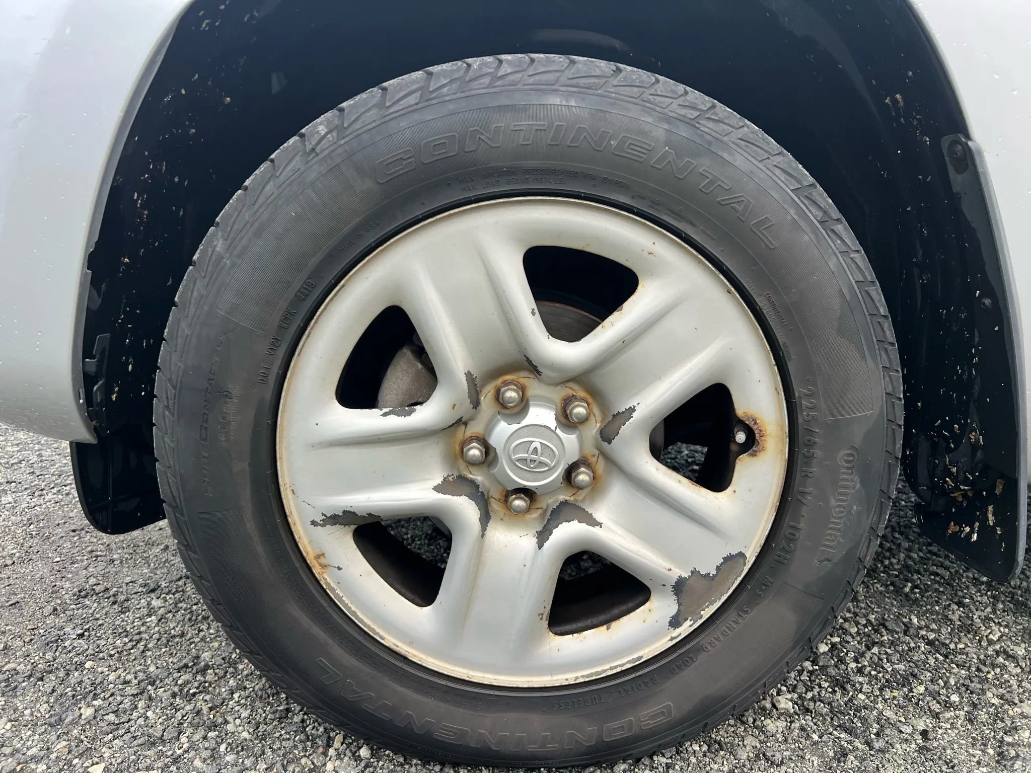 Used 2011 Toyota RAV4 4WD image 26