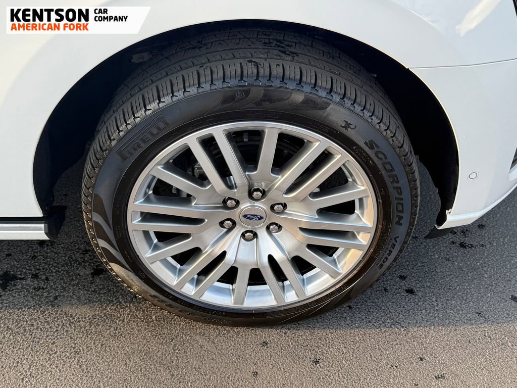 Used 2024 Ford Expedition Platinum image 15