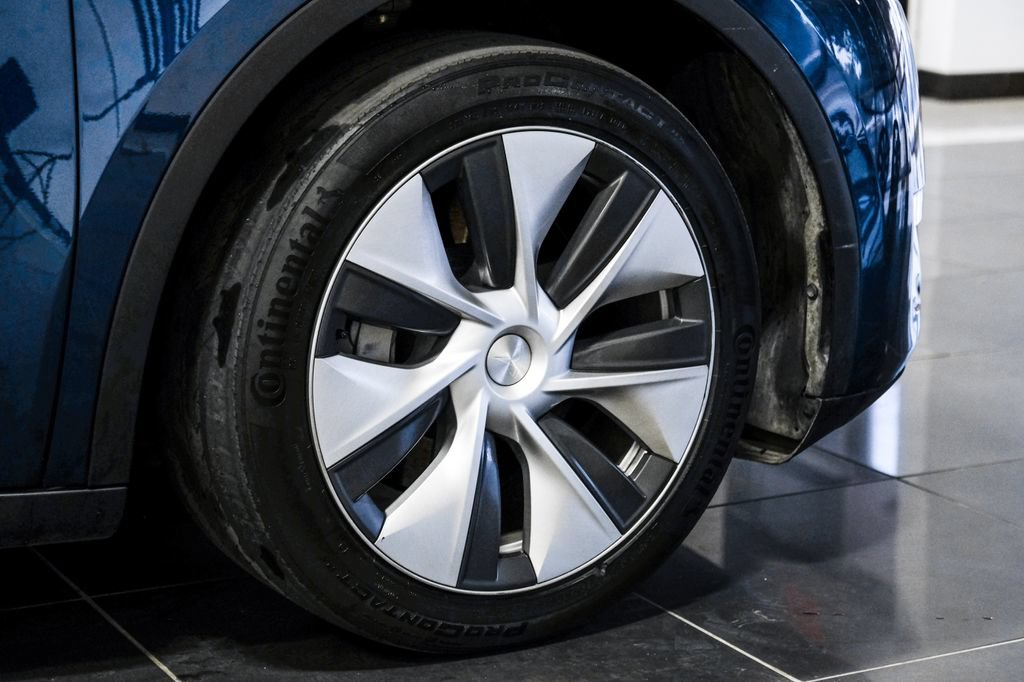 Used 2021 Tesla Model Y Long Range AWD/4WD image 62