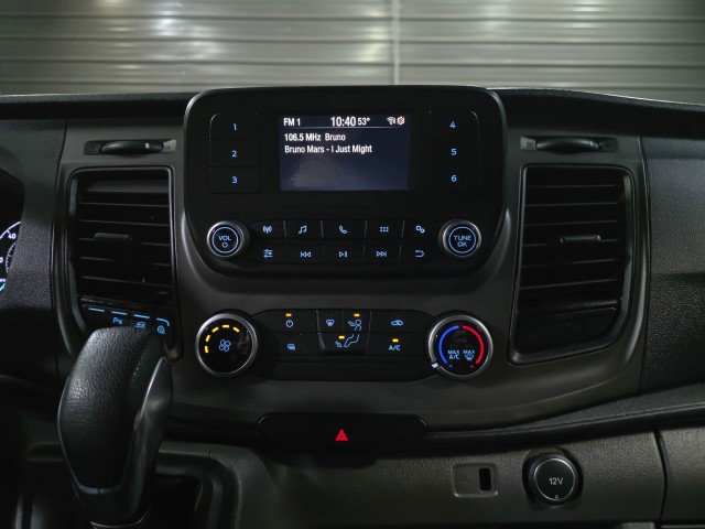 Used 2020 Ford Transit 350 XLT image 24